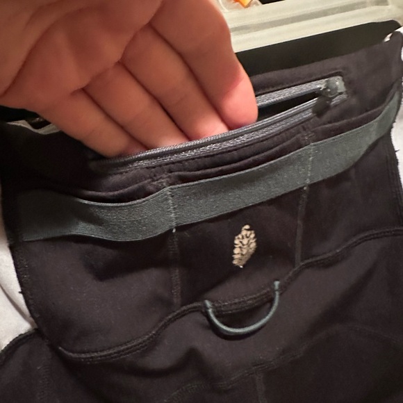 My Happy Place Leggings - feel like butter! - Picture 11 of 14